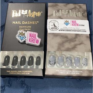 NWT 2 full sets of Red Aspen Nails. Includes glue and file for diy apply 💅🏽